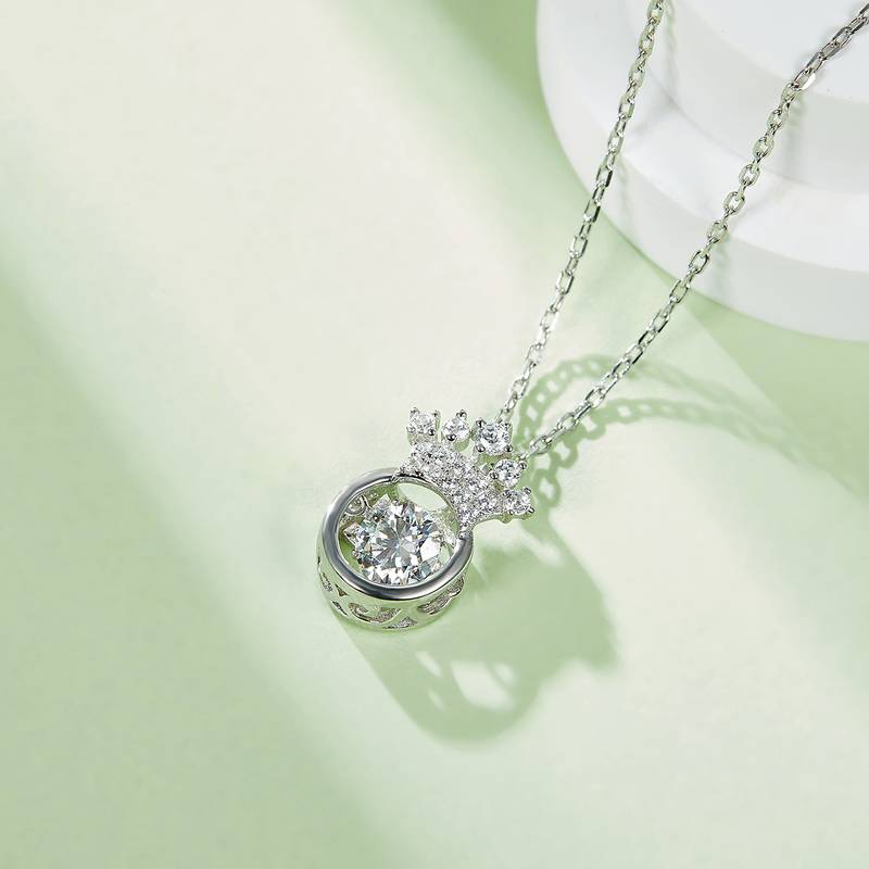Dynamic Crown S925 Silver Plated Platinum Moissanite Diamond Necklace 50 Points D-Class